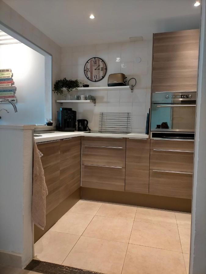 Appartement Met Zeezicht En Vlakbij Het Strand Manilva Eksteriør billede