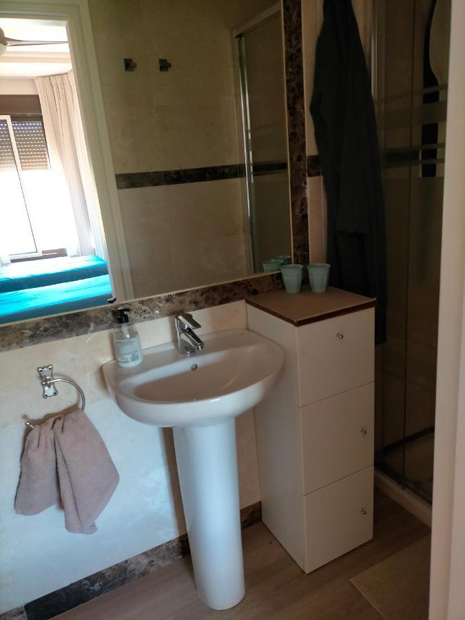 Appartement Met Zeezicht En Vlakbij Het Strand Manilva Eksteriør billede