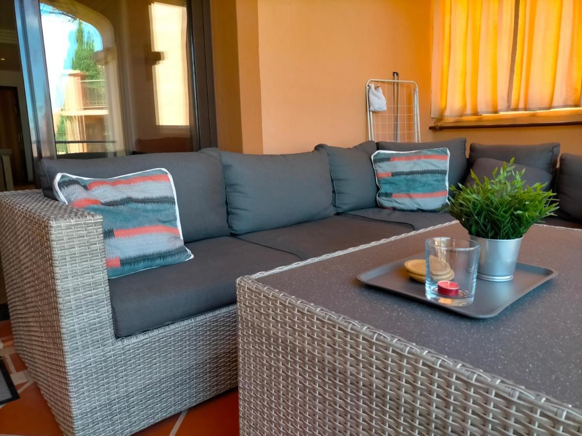 Appartement Met Zeezicht En Vlakbij Het Strand Manilva Eksteriør billede